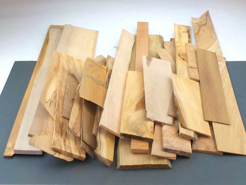 Sawn hardwood board offcuts. Mixed sizes & species. 5kgUPOC